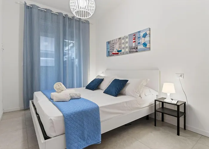 Laila Iris Lägenhet